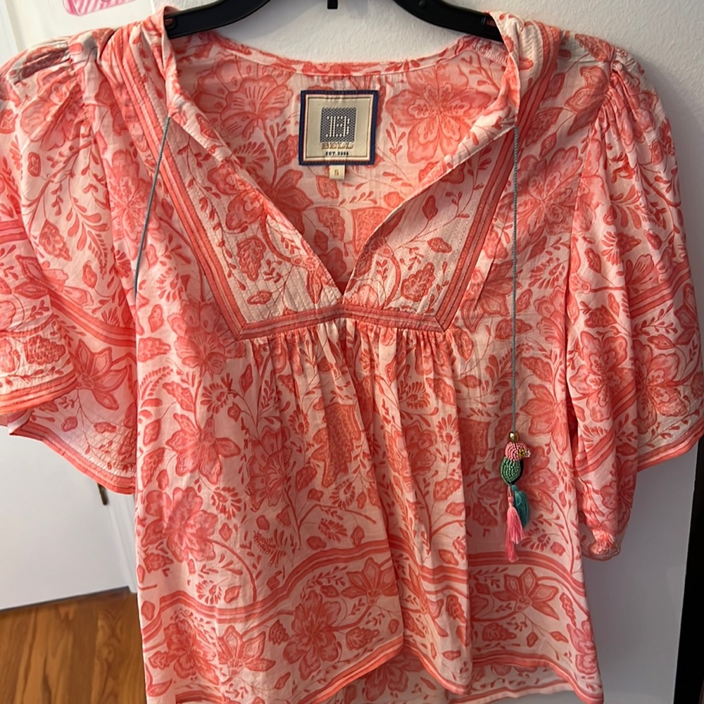 Bell short sleeved shirt